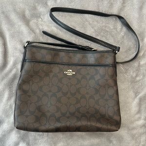 Coach Bag In Signature Canvas